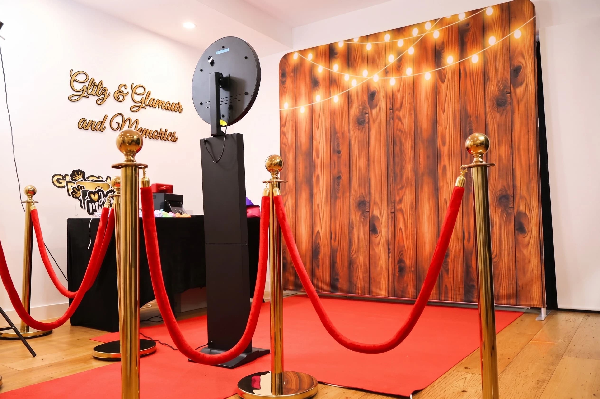 Country Wood with Lights photo booth backdrop — Melbourne